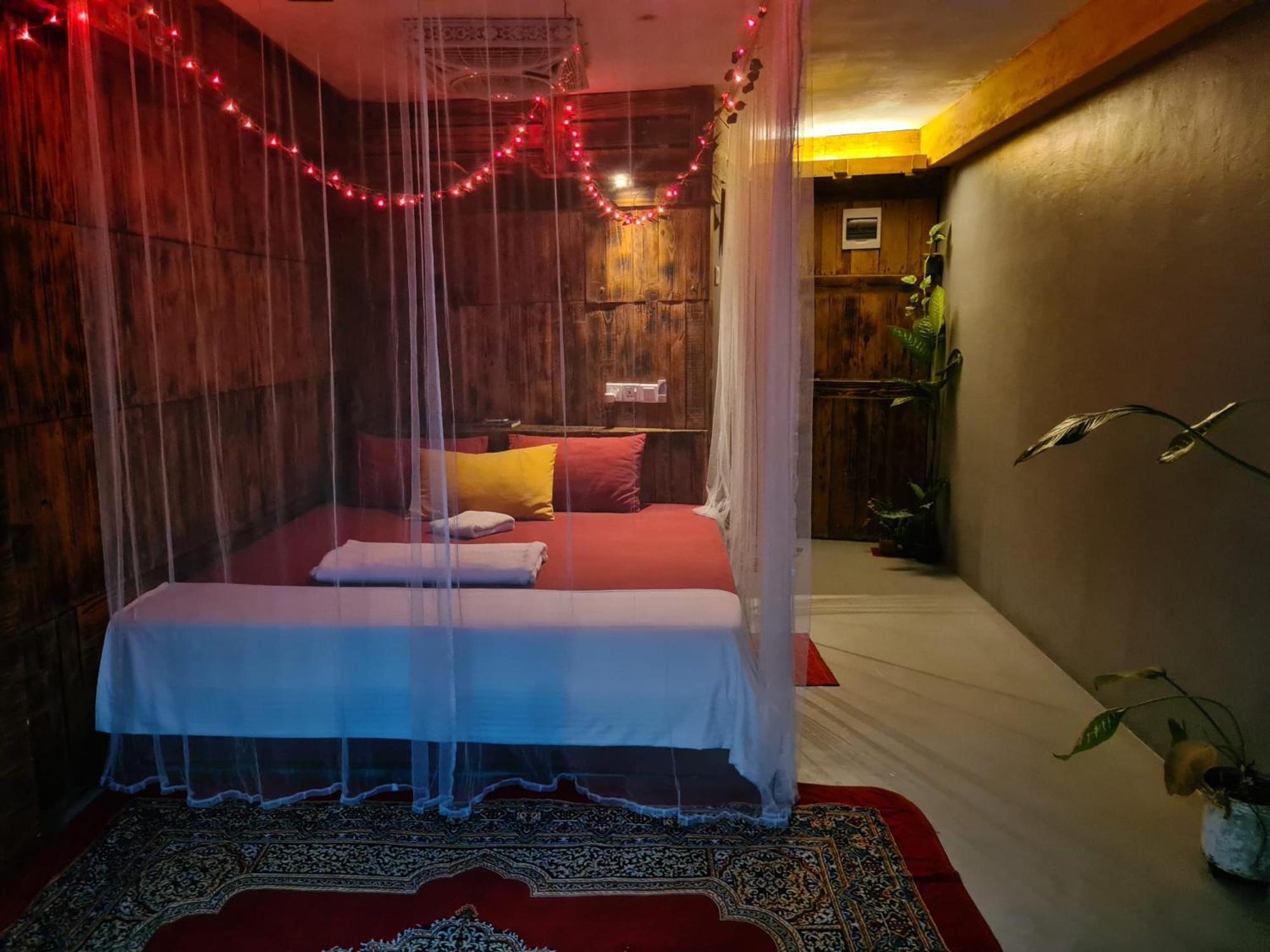 La Pinchi " Pinchi'S Bed " 호텔 감폴라 외부 사진
